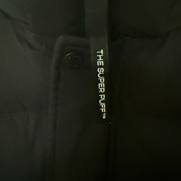 Aritzia Black Super Puff Jacket - Picture 2 of 5